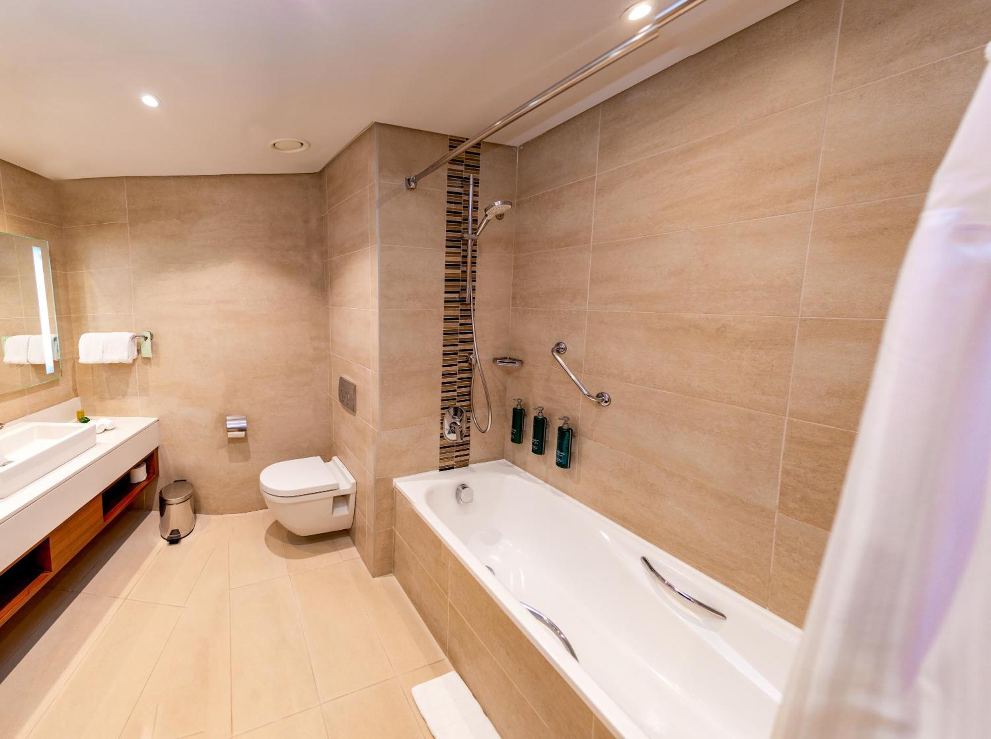 Hilton Garden Inn Nairobi Airport Екстериор снимка